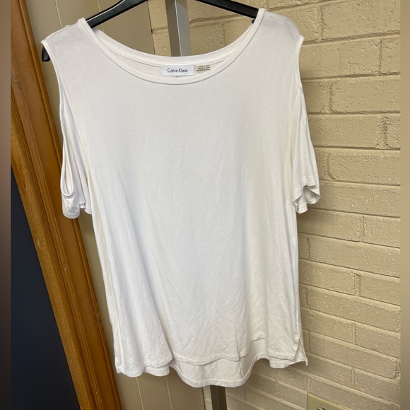 Calvin Klein White Cold Shoulder Top - Picture 7 of 9